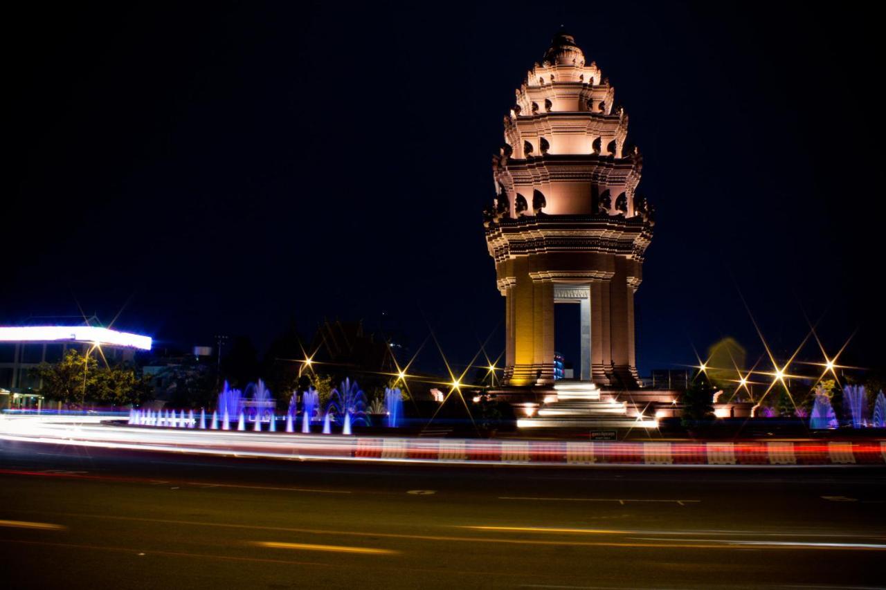 King Grand Boutique Hotel Phnom Penh Esterno foto