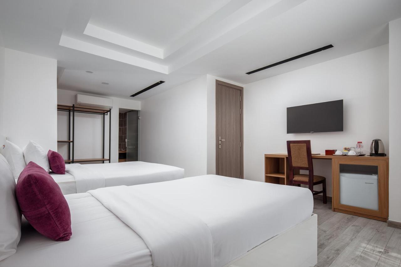 King Grand Boutique Hotel Phnom Penh Esterno foto