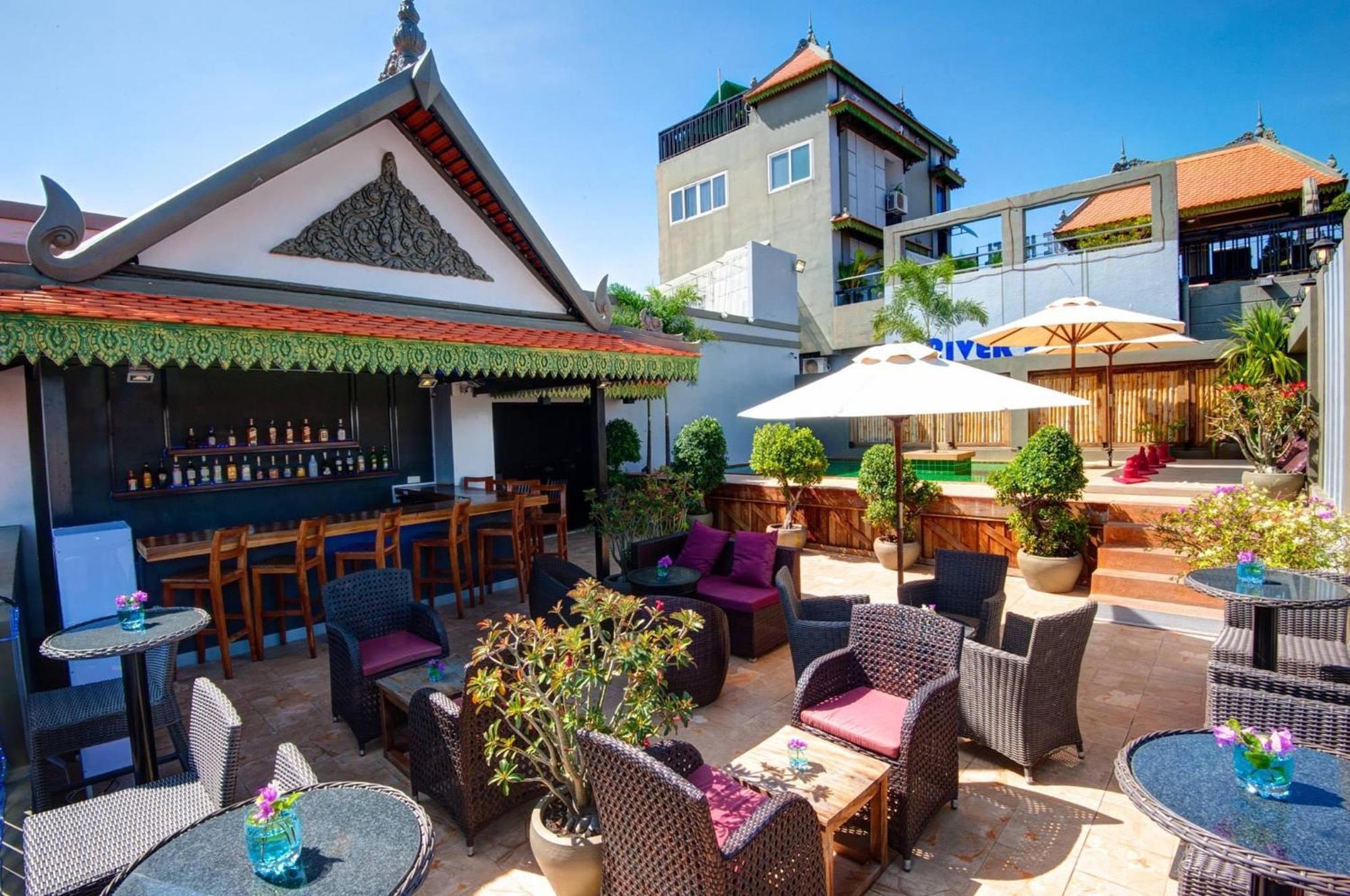 King Grand Boutique Hotel Phnom Penh Esterno foto